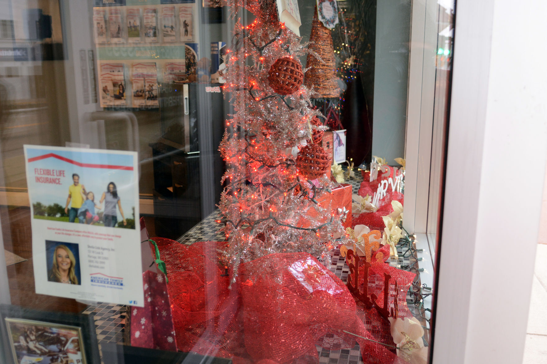 Portage shop windows, Dec. 18, 2020